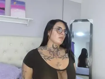FayeFlame – webcam model profile photo Image 8