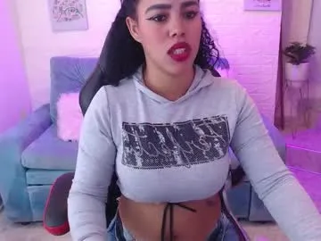 oh_nina – webcam model profile photo Image 6