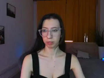 Layla_ly – webcam model profile photo Image 15