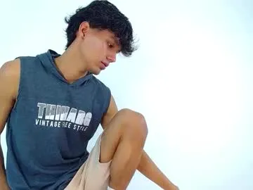 arieel__722 – webcam model profile photo Image 17