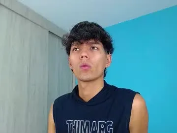 arieel__722 – webcam model profile photo Image 18