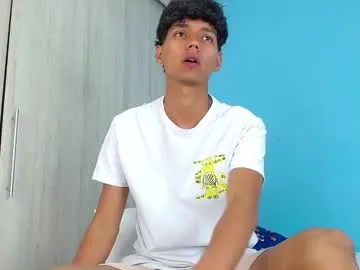 arieel__722 – webcam model profile photo Image 6