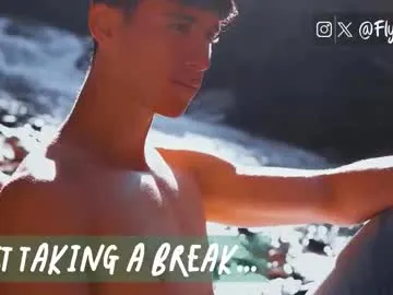 LilyBerryy – webcam model profile photo Image 19