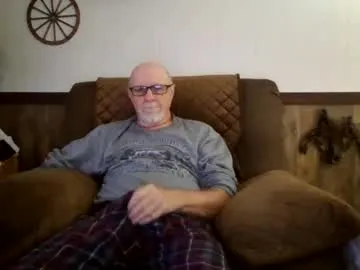 queenelia – webcam model profile photo Image 16