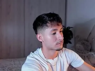 202509yoyo – webcam model profile photo Image 12