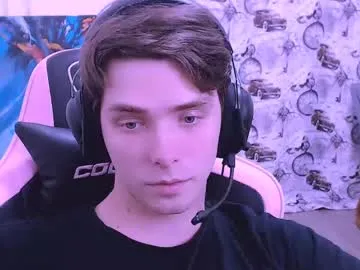 CaseyCumFace – webcam model profile photo Image 4