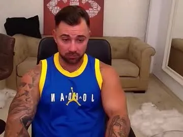 lynnalltop – webcam model profile photo Image 10