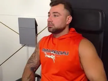 lynnalltop – webcam model profile photo Image 9