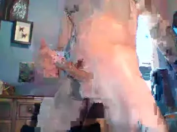 trixie_taylor – webcam model profile photo Image 7