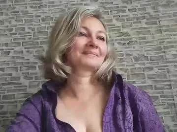 yesonee – webcam model profile photo Image 19