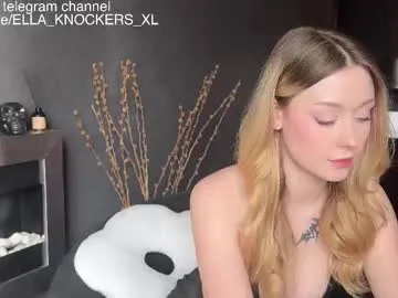 ella_knockers_xl Image 5