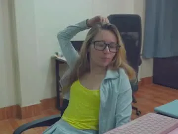 ClaireBree – webcam model profile photo Image 2