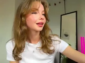 elli_harmon Image 18