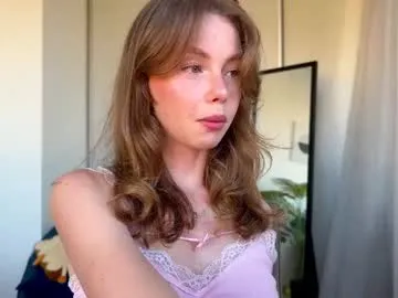 elli_harmon Image 19