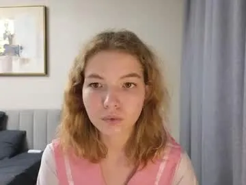 emilyluvo Image 4