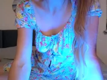 Savi-SL – webcam model profile photo Image 10