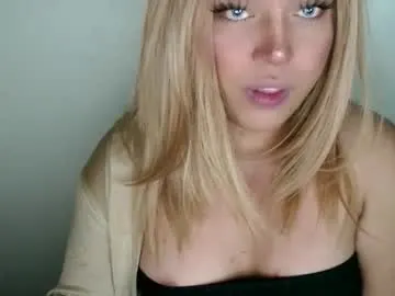 LittleMissEeve – webcam model profile photo Image 11