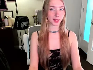 HoneyRay – webcam model profile photo Image 5