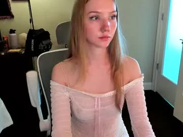 HoneyRay – webcam model profile photo Image 6