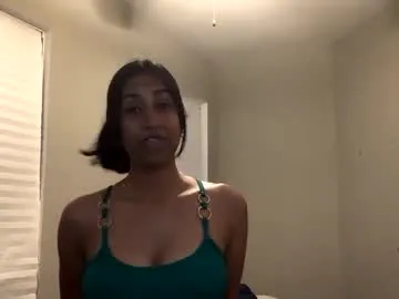 _Abril-Office1 – webcam model profile photo Image 9