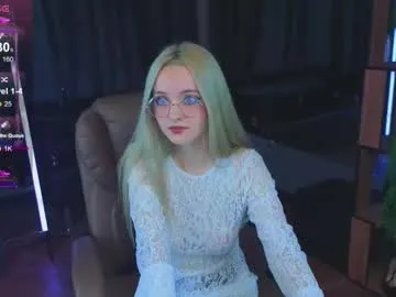 yononeey – webcam model profile photo Image 14