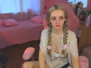 yononeey – webcam model profile photo Image 15