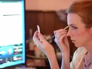 valerie_james3 – webcam model profile photo Image 10