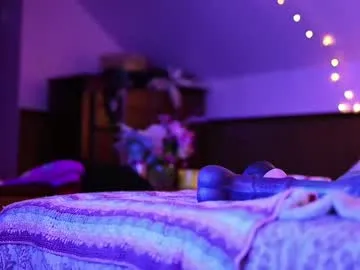 valerie_james3 – webcam model profile photo Image 6