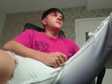a_lejandro_08 – webcam model profile photo Image 3
