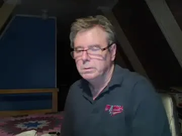 _Alicee_1 – webcam model profile photo Image 19