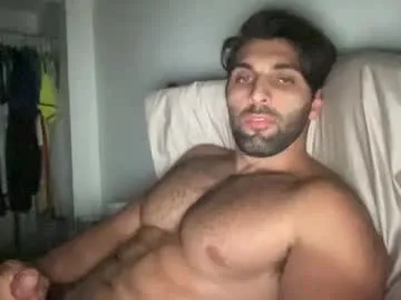 aly_golden_ – webcam model profile photo Image 17