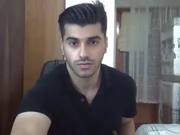 KikiVega – webcam model profile photo Image 15