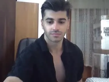 KikiVega – webcam model profile photo Image 18