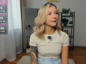 lucymagical – webcam model profile photo Image 15