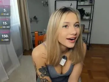lucymagical – webcam model profile photo Image 9