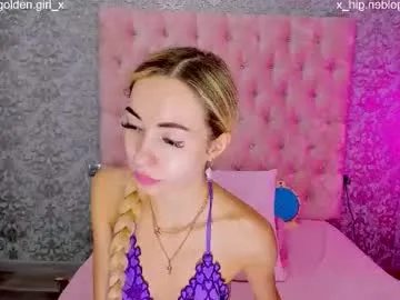 Eden-top – webcam model profile photo Image 2