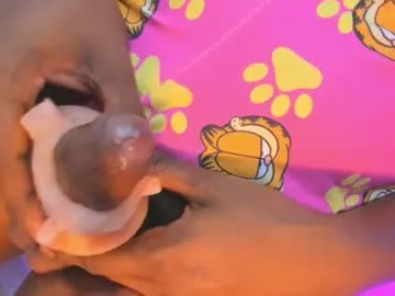 lau__1 – webcam model profile photo Image 14