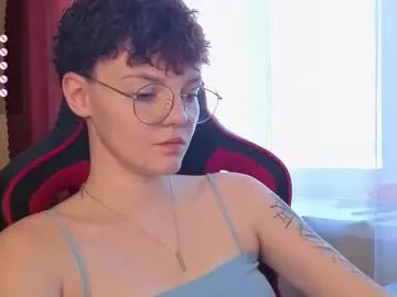 carolbarker – webcam model profile photo Image 6