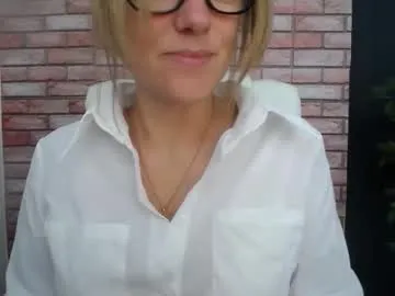 oypo – webcam model profile photo Image 10