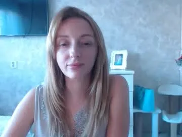FaaBinaa – webcam model profile photo Image 14
