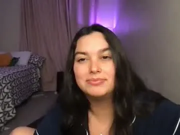 LunaRase – webcam model profile photo Image 4