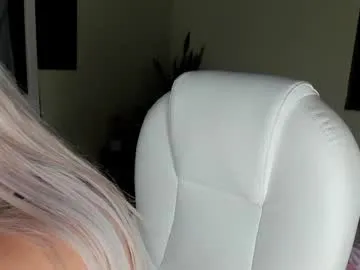 V-Hot-Sweti – webcam model profile photo Image 4