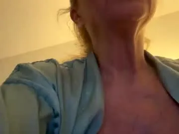 hotblondemilf1962 Image 3