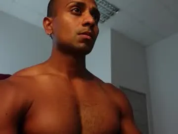cristiianmartinez – webcam model profile photo Image 6