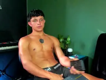 alexwos – webcam model profile photo Image 18