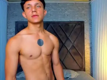 alexwos – webcam model profile photo Image 4