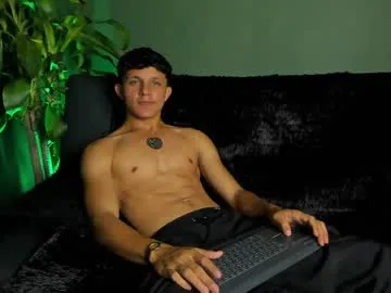 alexwos – webcam model profile photo Image 5