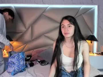 Ella_lee15 – webcam model profile photo Image 2