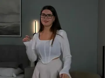 AngelinaTeller – webcam model profile photo Image 3