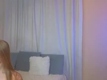 jenny_angelok Image 3